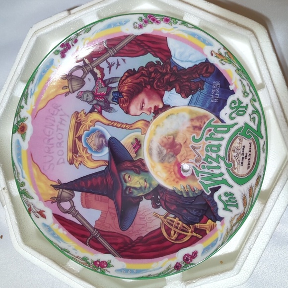 Wizard of Oz 'ding dong the witch is dead' by kimmerle Milnazik 1993 ** musical - Picture 1 of 2